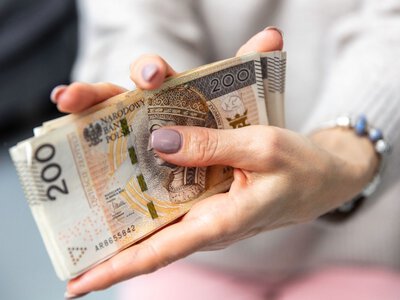 Ile trzeba zarabiać na 5 tys. zł emerytury? Oto wyliczenia