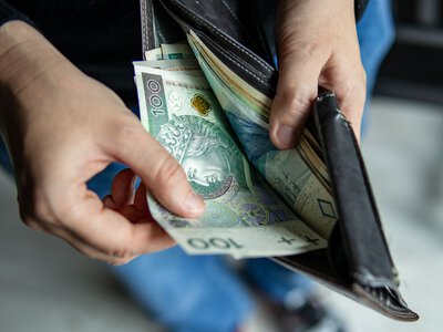 Tyle zarabia się w polskiej farmacji. Pensje idą w dziesiątki tysięcy