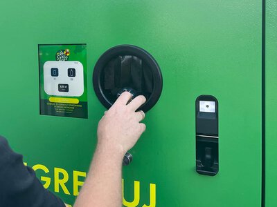 Coraz wygodniejszy zwrot kaucji. Zaczną się przelewy na kartę