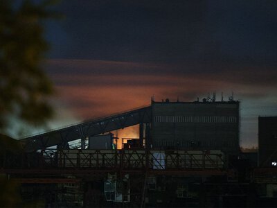Celny atak ukraińskich dronów. Potężny pożar rafinerii Gazpromu
