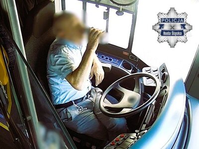 Pasażerowie niczego nie podejrzewali? Kierowca autobusu kompletnie pijany