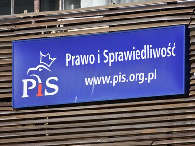 Sąd dyscyplinarny PiS zdecydował. 40 parlamentarzystów wykluczonych z partii