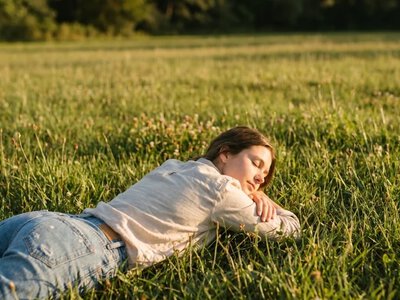„Nicnierobienie” jako terapia? Ten nietypowy klub podbija Nowy Jork