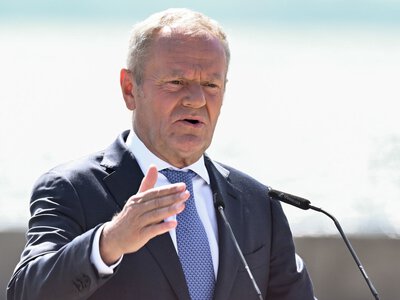 Tusk ostrzegał przed „zdradą i głupotą”. „Znacie te partie, tych polityków”
