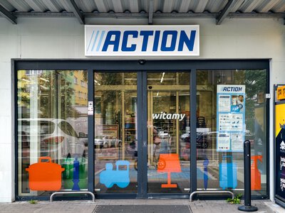 W Action za 38,90 zł. Taki Grundig kiedyś kosztowałby krocie