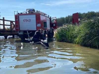 Pokłócili się i spadli z mostu. Para utonęła
