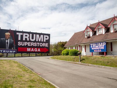 Sprzedawał gadżety z Trumpem. Zamyka sklep. Oto powody
