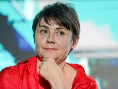 Od ponad 30 lat jest z tajemniczym Edkiem. Nazywa go człowiekiem cienia
