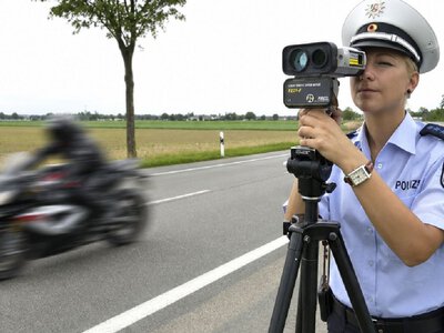 Wracasz z trasy przez Niemcy? Ten mail o mandacie może być pułapką na twoje pieniądze