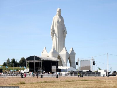 Pomnik Matki Boskiej wywołał burzę. Pytania o koszty oraz zwolnienia