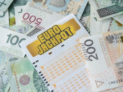 Nie rozbili kumulacji, wygrali w Eurojackpot. Oto nagrody Polaków