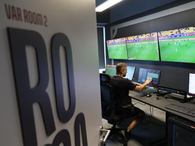 Wszystko wychodzi na jaw. Były sędzia FIFA bez litości o tym, co się dzieje w Ekstraklasie