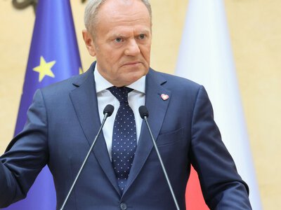 „Obniżka przez podwyżkę”. Tusk bierze się za podatki, w sieci lawina komentarzy 