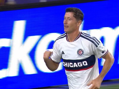 Lewandowski strzelił gola z karnego na wagę pokonania drużyny Griezmanna. Wyjazdowy sukces Chicago Fire nad Orlando City