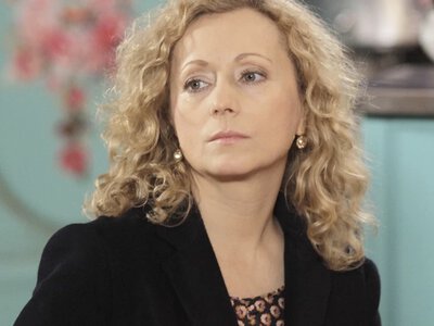 Córka gwiazdy TVP zagrała w nowym hicie. Zmieniła nazwisko, by się odciąć
