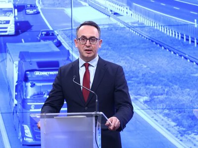 Klimczak reaguje na weto prezydenta. Polacy będą mieli problem z dojazdem