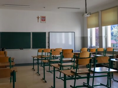 Poseł zaniepokojony eDziennikiem. Testy na żywym organizmie szkoły