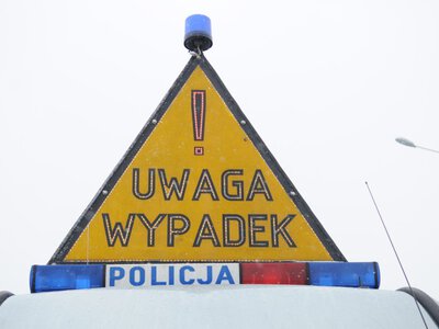 Tragiczny wypadek na Podkarpaciu. Kierująca autem wpadła w poślizg, nie żyje 9-letnia dziewczynka