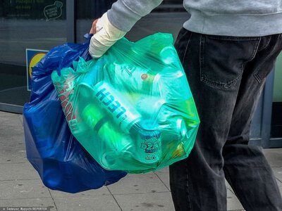 Ponad 100 butelek na minutę. Ten butelkomat bije rekordy
