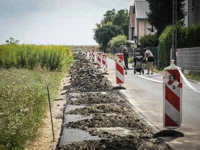 Rolnik, który zaorał asfalt w Gliwicach: Nie wydam złotówki na naprawdę drogi