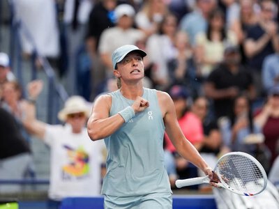 Krecz w meczu Świątek z Rybakiną. Błyskawiczna reakcja WTA, poszło w świat