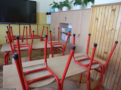 Nie przychodziła do pracy od 17 lat. Brała pełną pensję. Tysiące euro