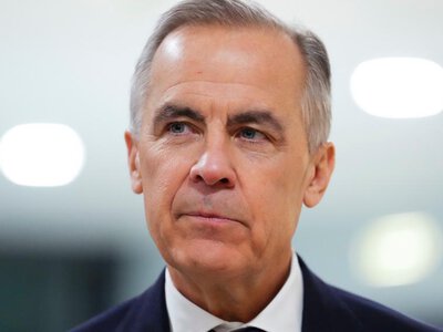 Trump uderza w Kanadę wyższymi cłami. Carney: „Dosyć”