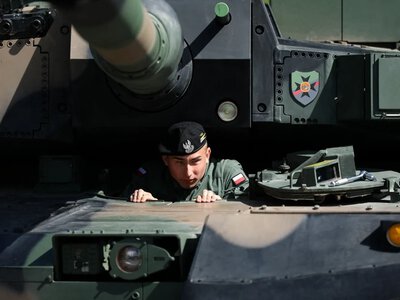 Nowe czołgi dotarły do Polski. Szef MON zapowiada wersję spolonizowaną