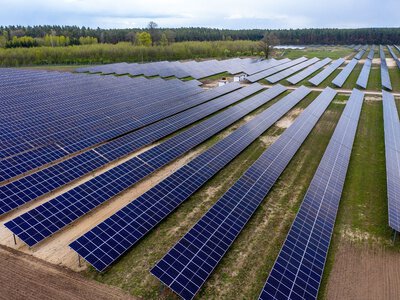 Pomorze staje się energetycznym sercem Polski. Lokalna produkcja to klucz do taniej energii