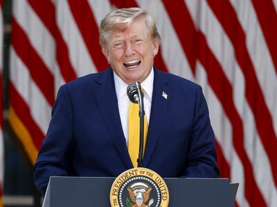 Trumpowi puściły nerwy. Oszaleli na punkcie fałszywych sondaży