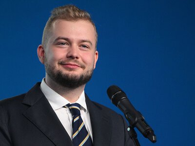 Poseł PiS spotkał się na Ibizie z Kralem. Szukał sponsora