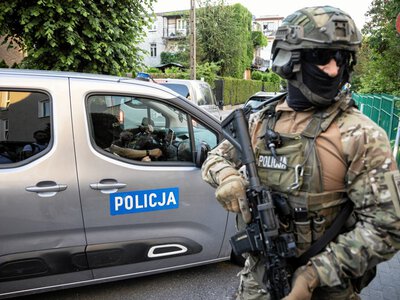 Policjanci zatrzymali szefa szajki złodziei aut. W samochodzie miał gameboya