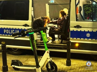 Warszawa zaczęła nocne kontrole hulajnogistów. Posypały się mandaty na ponad 80 tys. zł