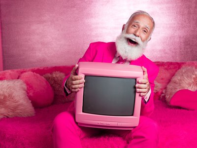 Nie wyrzucaj telewizora! Dzięki T-Mobile właśnie zyskał nowe życie