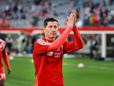Oddał dziewiątkę Lewandowskiemu. Tak potraktował go przed meczem
