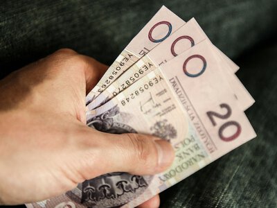 Nie płacił składek, przeszedł na emeryturę. Tyle dostaje na rękę