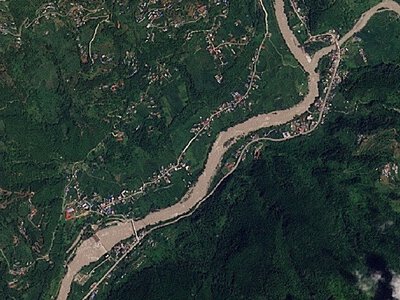 Szokujące zdjęcia satelitarne z Nepalu. Eksperci wskazali możliwą przyczynę tragedii