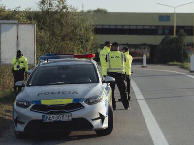 Próba podpalenia fabryki na Słowacji. Ujawniono narodowości podejrzanych