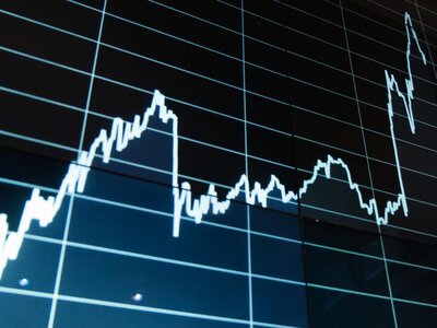 ETF-y czy fundusze aktywne? To pytanie o granicę efektywności pasywnego inwestowania