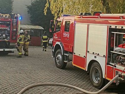Pożar w Wejherowie. Uwięziony lokator skoczył z okna