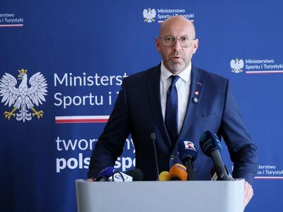 Minister sportu reaguje na aresztowanie Piesiewicza. Dramatyczna sytuacja