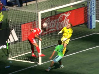 Lewandowski bohaterem Chicago Fire. Skąd on strzelił, jak to zmieścił?! Gol i asysta z Seattle Sounders