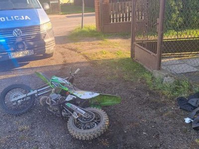 13-latek uciekał crossem przed policją. Ruszyli w pościg