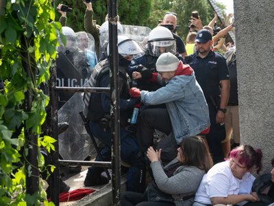 Politycy reagują po protestach w Poznaniu. Padły zarzuty wobec Kościoła