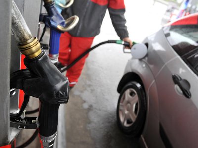 Szara strefa na rynku paliw wciąż kosztuje miliardy. Oto największe zagrożenia