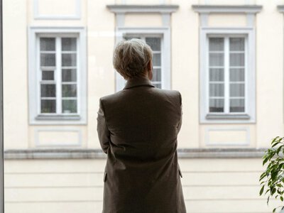 Opiekunka pomagała okradać seniorów. Sąd nie miał wątpliwości