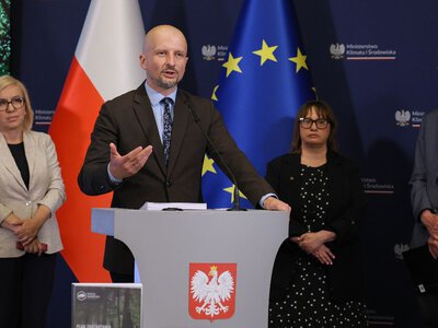 „Nie miał wyboru, musiał zrezygnować”. Kulisy odwołania Dorożały