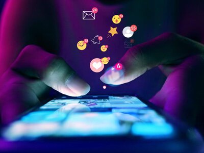 73 proc. Polaków korzysta z social mediów. Tylko czy aż?