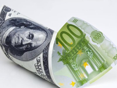 305 mld dolarów na koncie NBP. Polskie rezerwy znów wystrzeliły