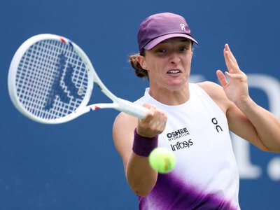 Świątek z 5:0 na 5:7 w meczu z Zheng. Zaskakująca niemoc Polki na US Open